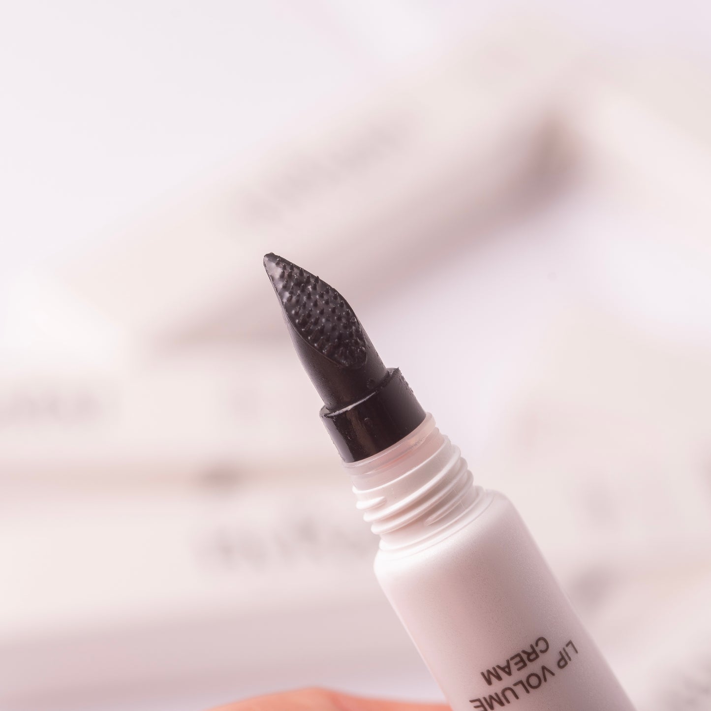 Lip Volume Oil